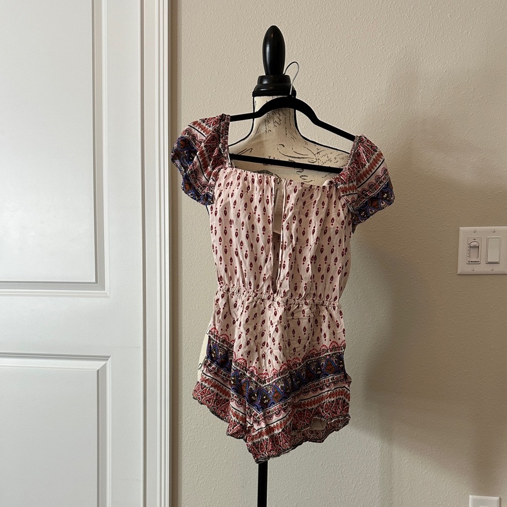 Romper - Picture 2 of 3